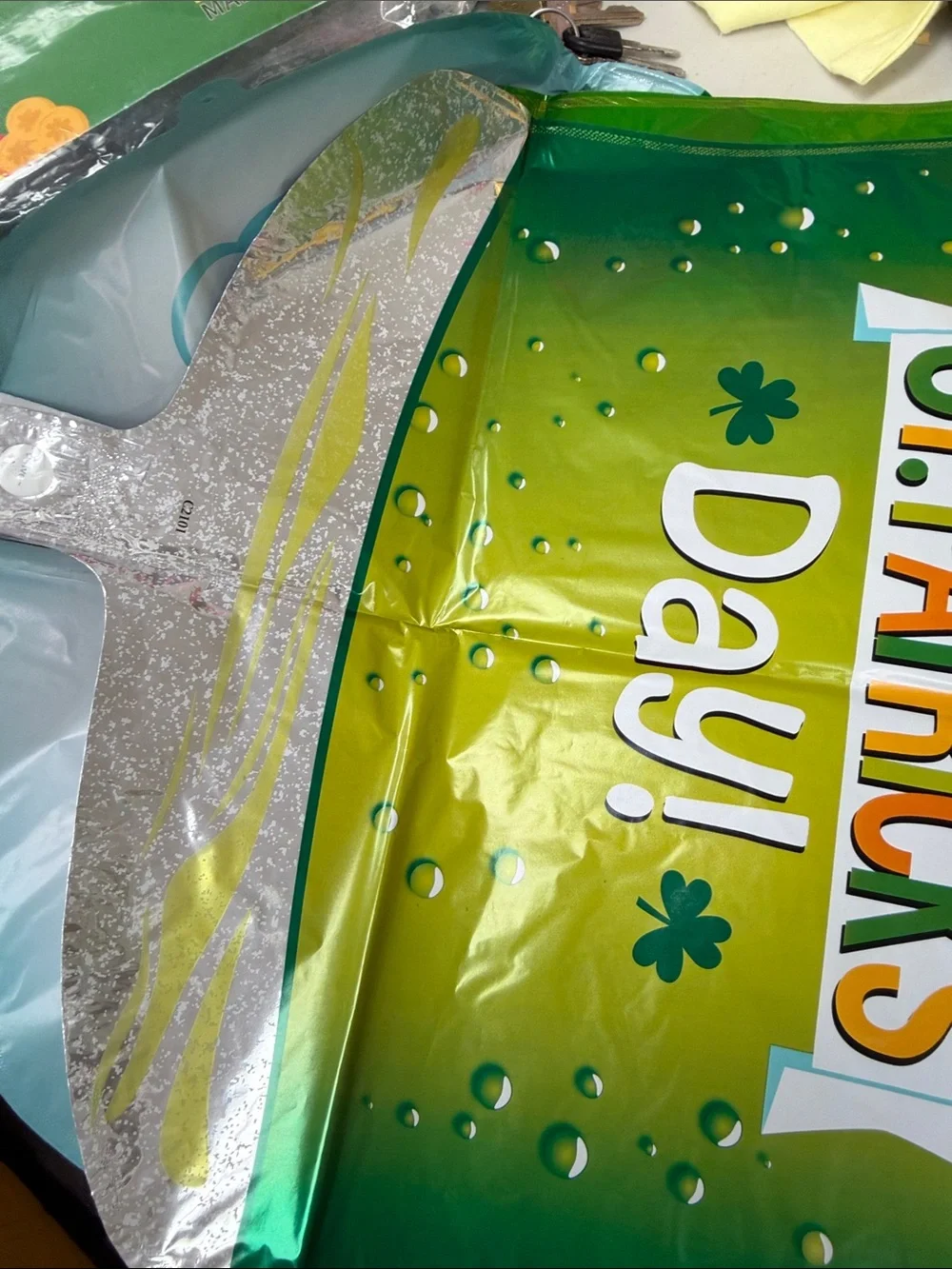 St. Patrick Party Balloon Decorations Kit - banner, Mylar balloons, glasses more